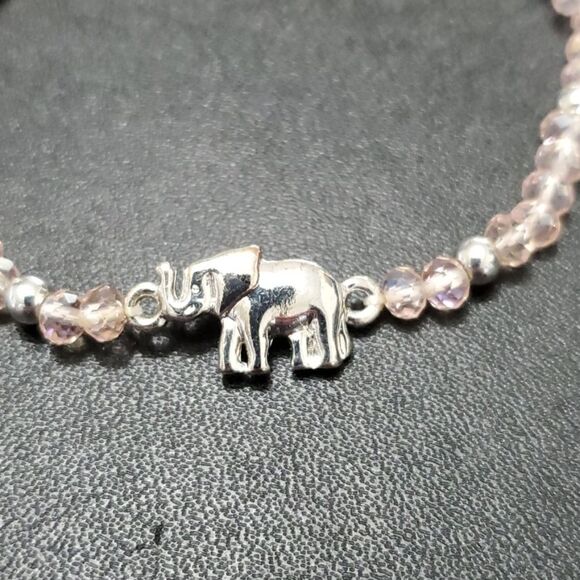 Pink glass beaded elephant bracelet - Picture 1 of 7